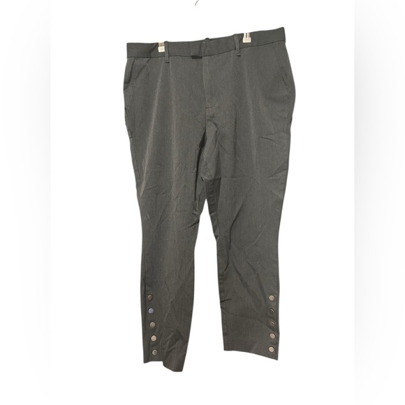 GAP Charcoal Ankle Pants for Women - Picture 3 of 15